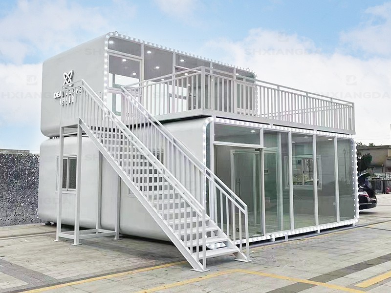 創(chuàng)意集裝箱蘋(píng)果艙個(gè)人工作室休閑辦公室住人成品移動(dòng)室